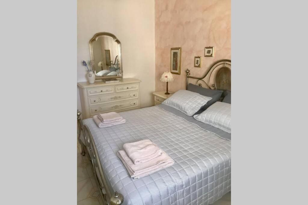 Sweet Apartment Fronte Mare - Ліворно Екстер'єр фото