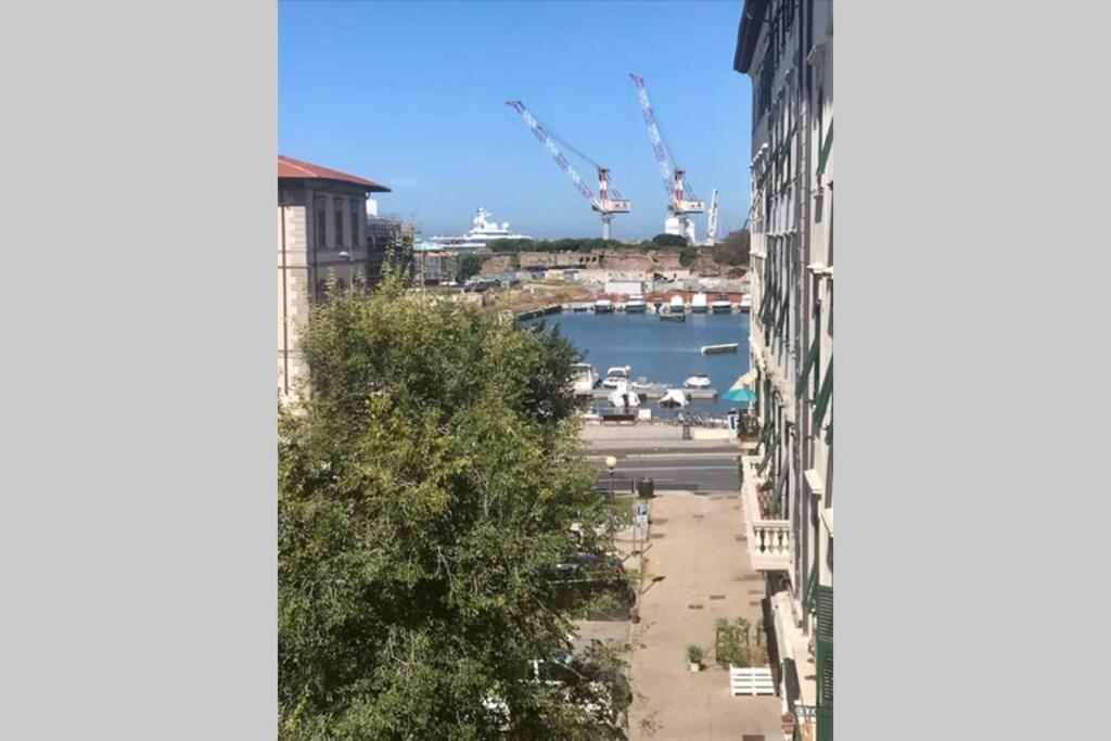 Sweet Apartment Fronte Mare - Ліворно Екстер'єр фото